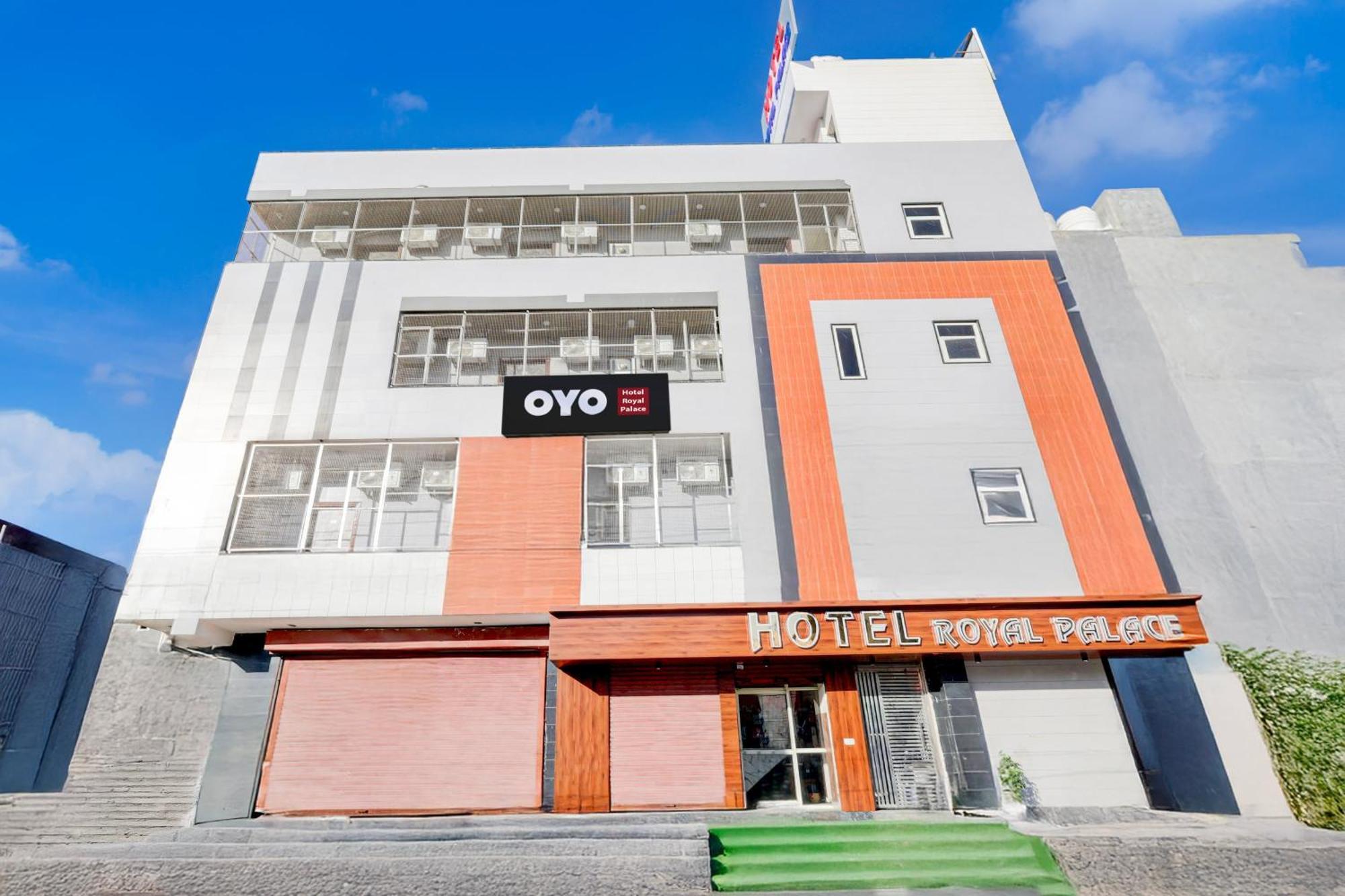 Hotel O Royal Palace 3*