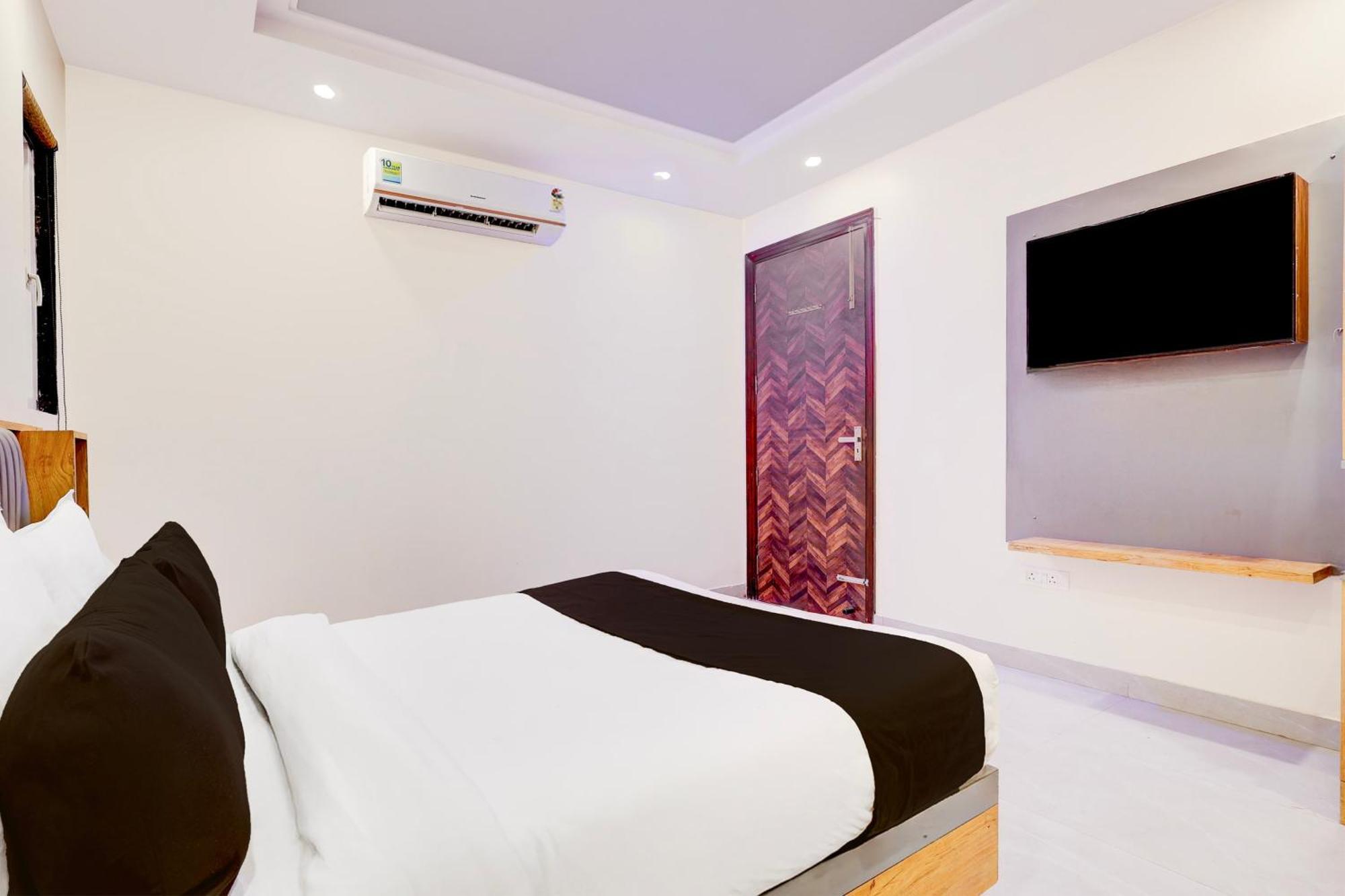O Royal Palace 3*